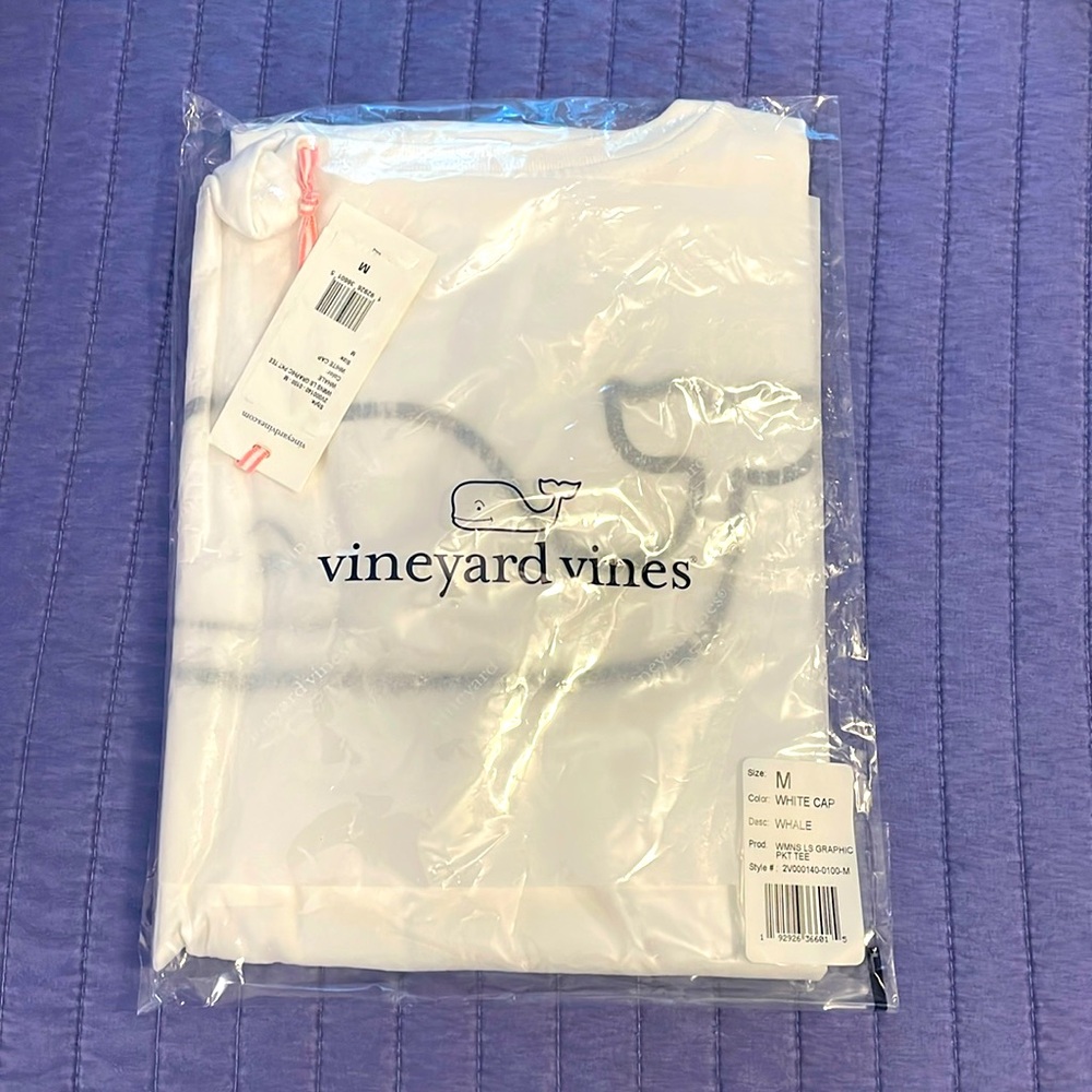 New women’s vineyard vines long sleeve tee size M